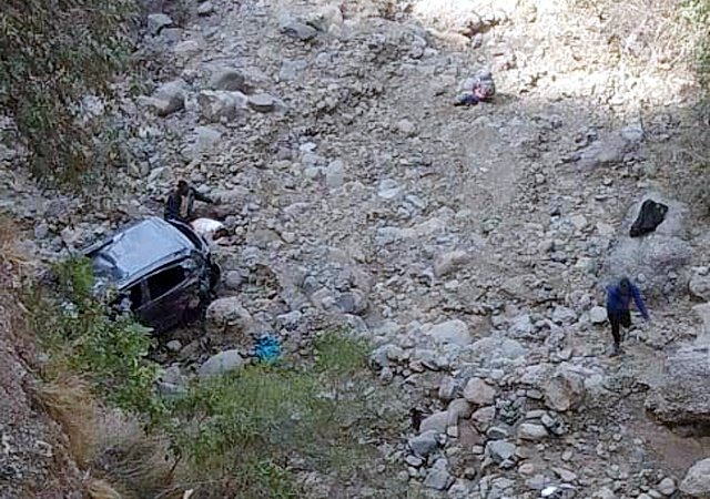 हिमाचल : चम्बा में 300 फुट खाई में गिरी कार, 3 लोगों की मौत, 3 गंभीर घायल