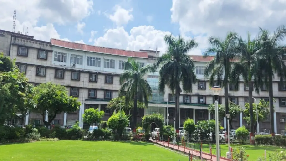 उत्तराखंड में तबादला नियम बदले: दंपति, दिव्यांग और गंभीर रोगियों को मिलेगी विशेष राहत
