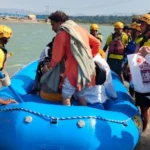 हरिद्वार में बढ़ा गंगा का जलस्तर, टापू पर फंसे 35 लोगों का SDRF ने किया सुरक्षित रेस्क्यू