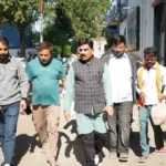 महापौर श्री शम्भू पासवान ने आवास विकास की गली नंबर-03 में 11 लाख रुपये की लागत से सड़क निर्माण कार्य का किया शुभारंभ